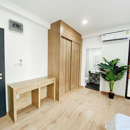 Отель Gp House Bangkok - Sukhumvit Onnut Bts Skytrain Экстерьер фото