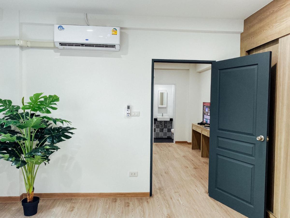 Отель Gp House Bangkok - Sukhumvit Onnut Bts Skytrain Экстерьер фото