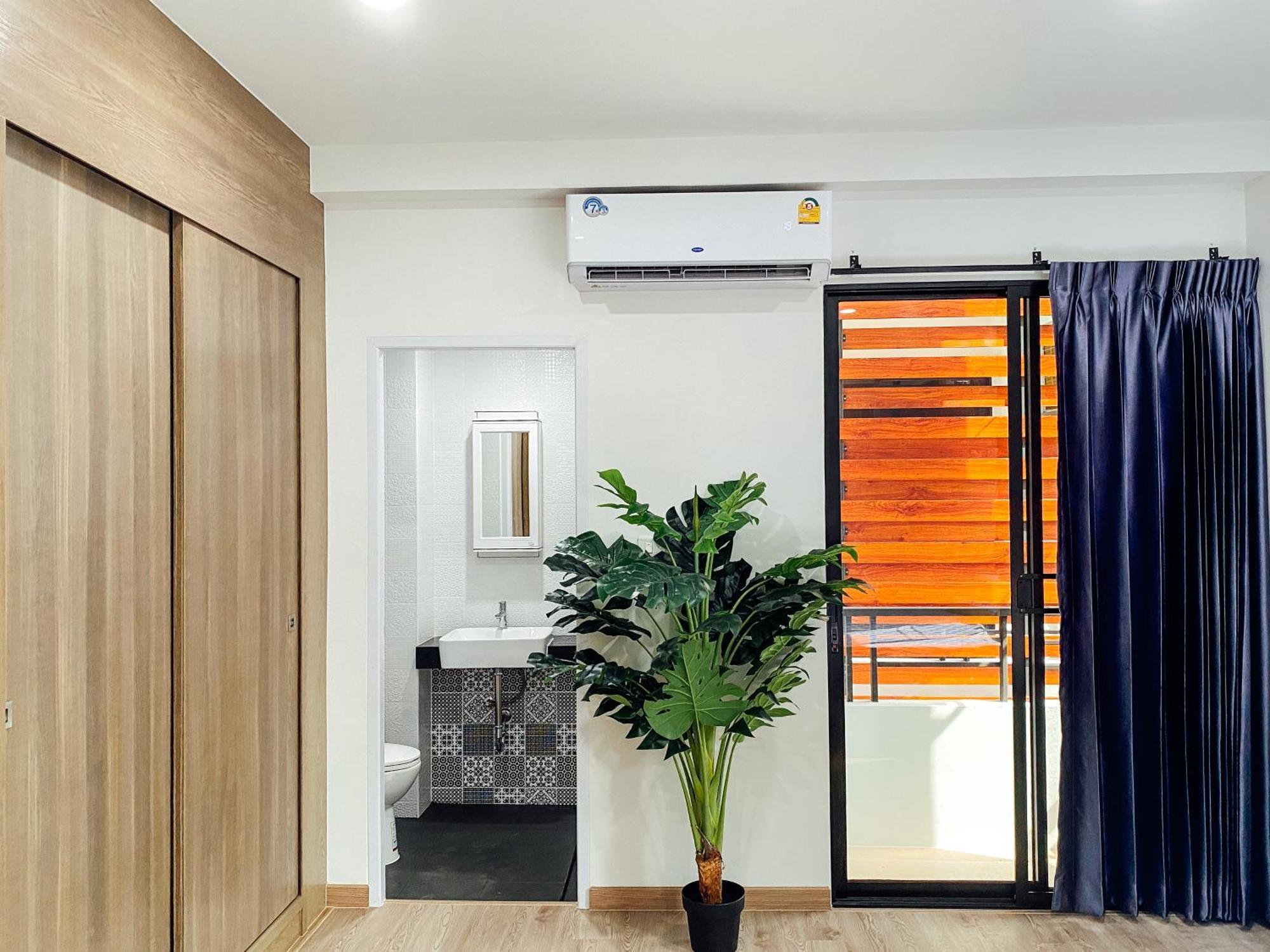 Отель Gp House Bangkok - Sukhumvit Onnut Bts Skytrain Экстерьер фото