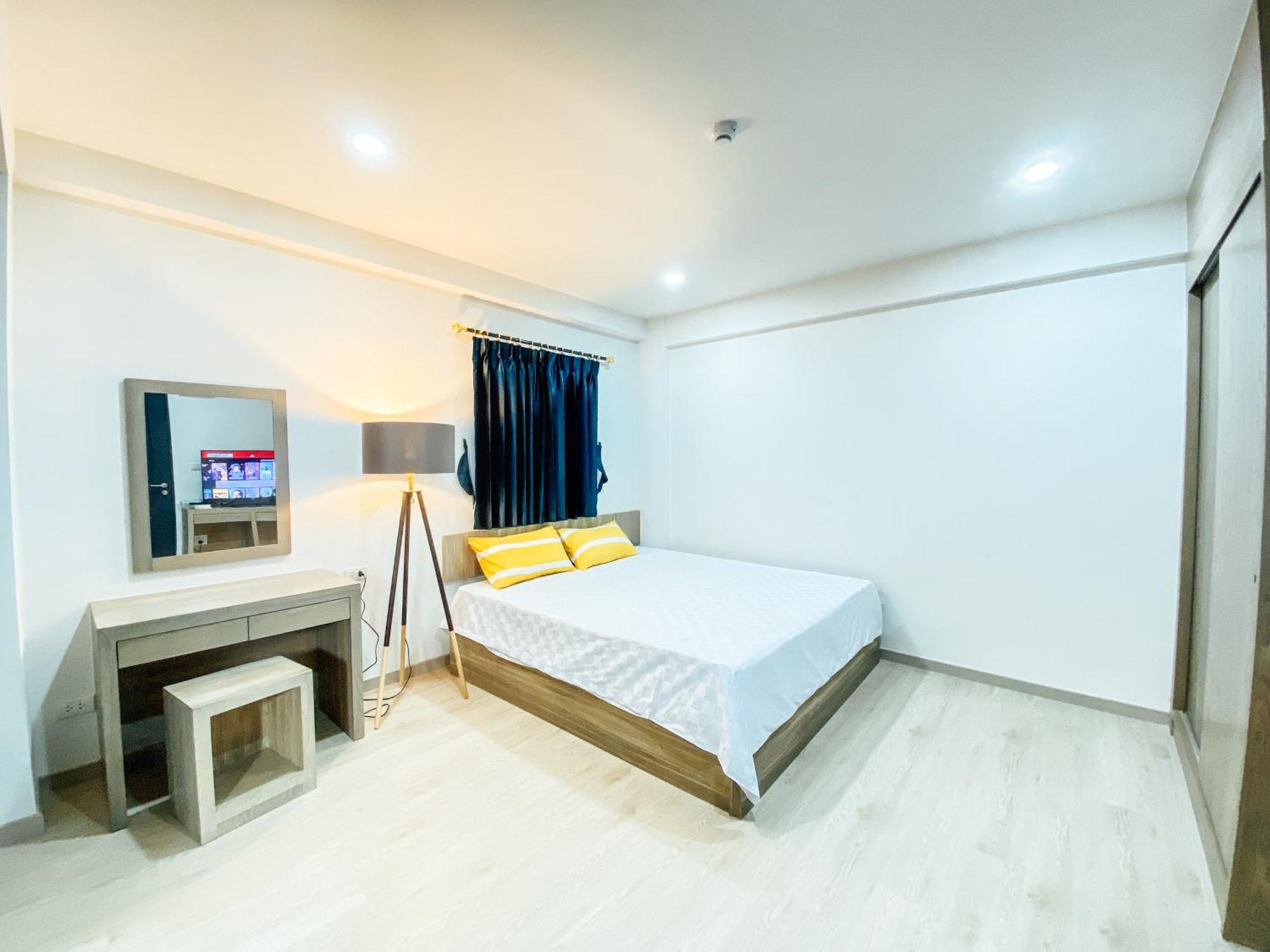 Отель Gp House Bangkok - Sukhumvit Onnut Bts Skytrain Экстерьер фото